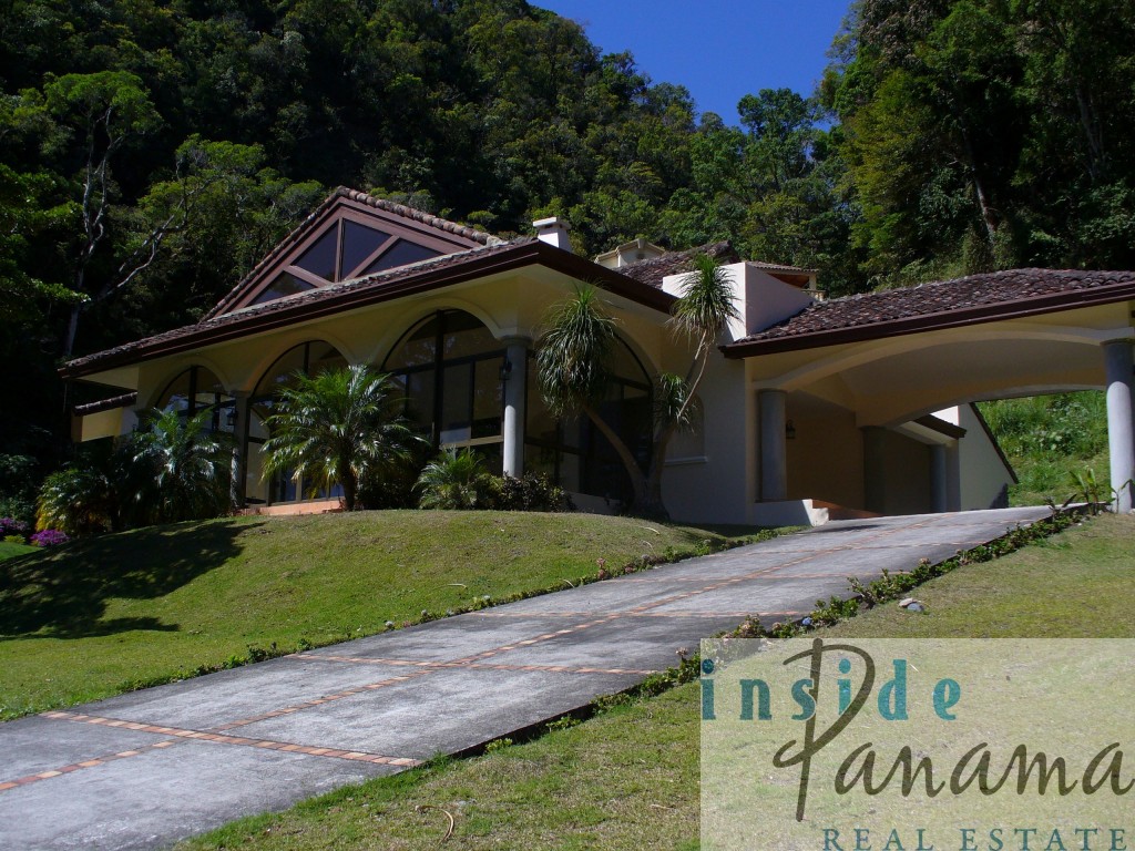 Real Estate in Boquete Panama For Sale Beautiful Home in the Mountain