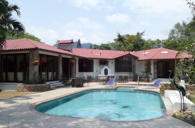 El Valle Panama Real Estate Viva Tropical