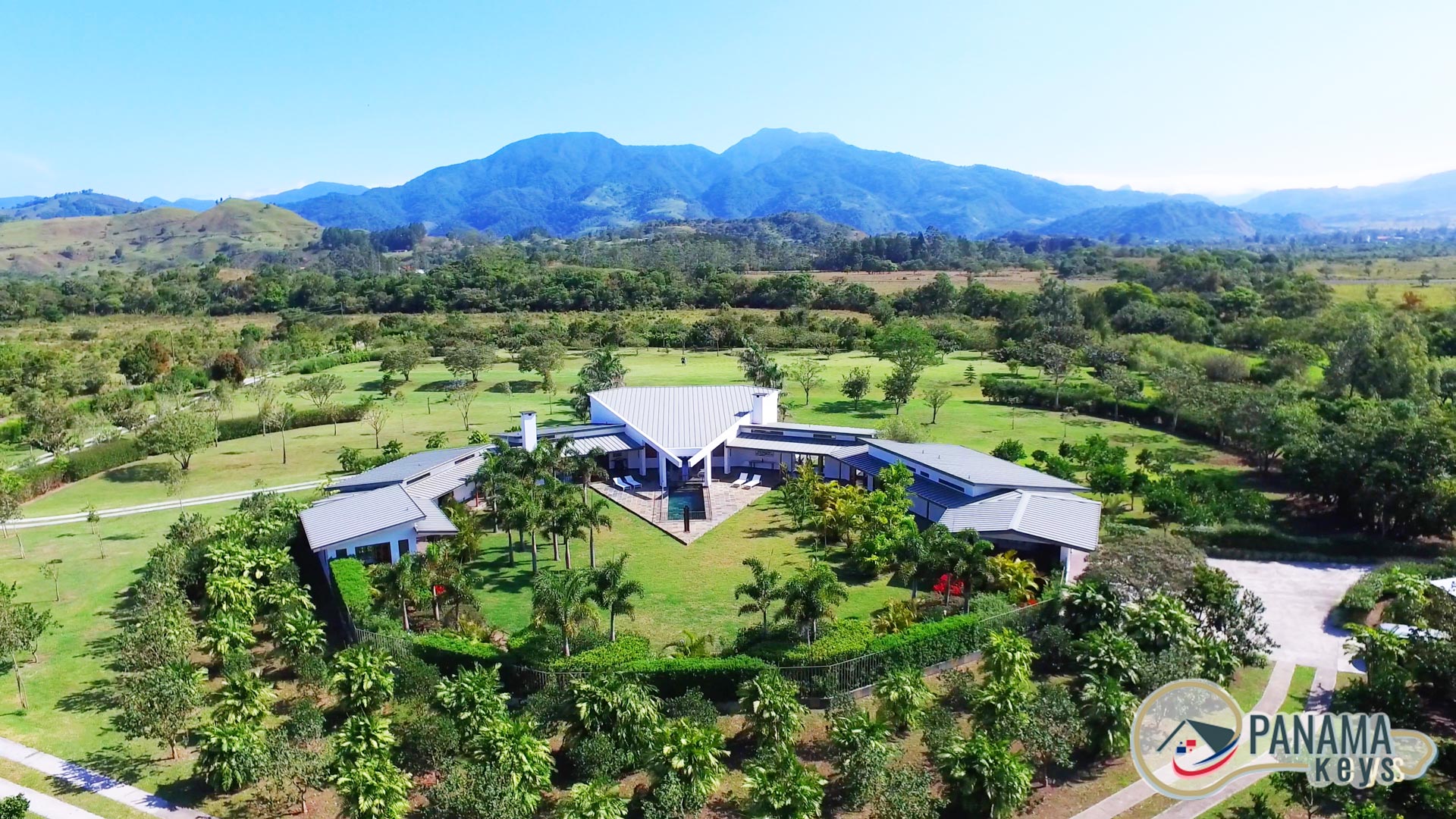 Real Estate in Volcán Panama Romantic Casa Blanca Home in Volcan
